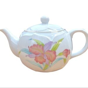 Otagiri Vintage Teapot, Orchid Mist, Excellent Condition, No Chips Or Cracks
